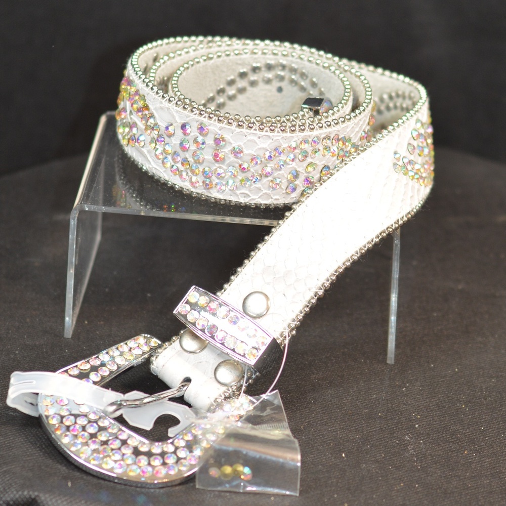 White Rhinestone Leather Belt M/L NWT